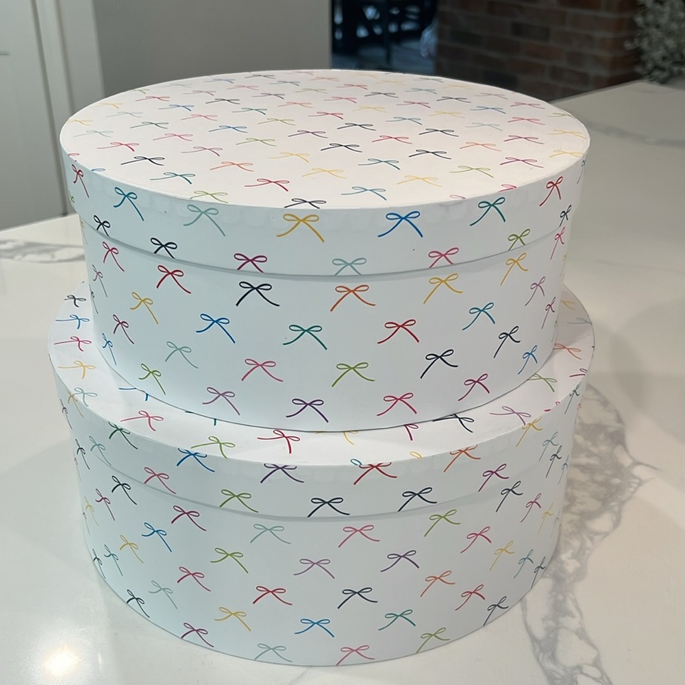 🎀 Dabney Lee Set Of 2 Pc Gift Boxes.